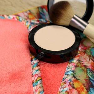 Makeup Eraser Towels – Set of 5 + Travel Bag